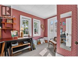 438 BROAD Street W - 25