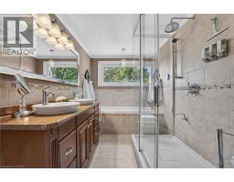 438 BROAD Street W - 33