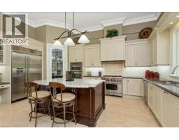 330 MACDONALD Street - 4