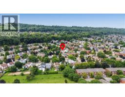 103 GLENASHTON Drive - 43