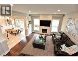 74 LAMPMAN Drive - 20