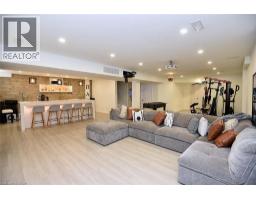 74 LAMPMAN Drive - 30