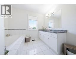 65 AMSTERDAM Crescent - 29