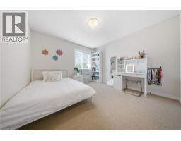65 AMSTERDAM Crescent - 32