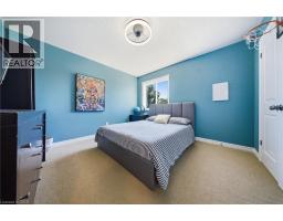 65 AMSTERDAM Crescent - 33