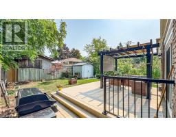 4 BALMORAL Court - 41