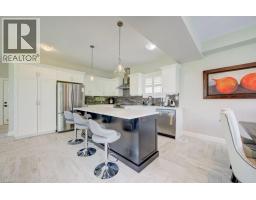 924 CHAPEL HILL Court - 12