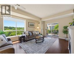 2000 CREEKSIDE Drive UnitNo. 605 - 1