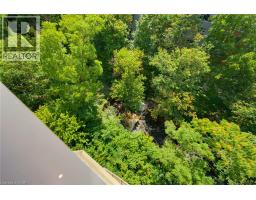 2000 CREEKSIDE Drive UnitNo. 605 - 18