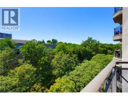 2000 CREEKSIDE Drive UnitNo. 605 - 19