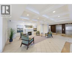 2000 CREEKSIDE Drive UnitNo. 605 - 24