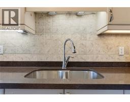 2000 CREEKSIDE Drive UnitNo. 605 - 9