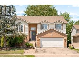 17 MCLACHLAN Place - 1