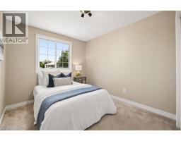 17 MCLACHLAN Place - 28