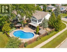 17 MCLACHLAN Place - 38