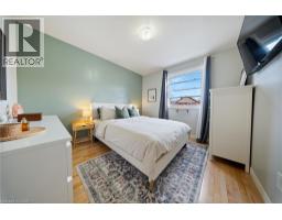 435 WAVERLY Street - 21