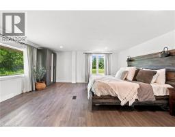 62 THOMPSON Road - 38