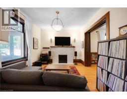 458 WOOLWICH Street - 6