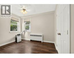4 ROBINSON Street UnitNo. 10 - 21