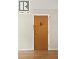 4 ROBINSON Street UnitNo. 10 - 6