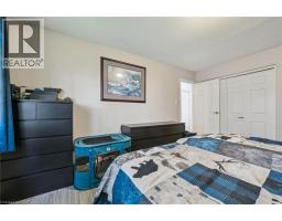 37 DUNSMERE Drive - 20