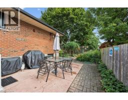37 DUNSMERE Drive - 32