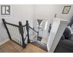 37 DUNSMERE Drive - 7
