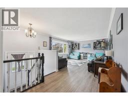 37 DUNSMERE Drive - 8