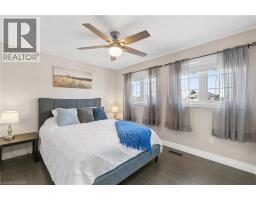 37 APPLEWOOD Street - 14