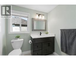 37 APPLEWOOD Street - 16