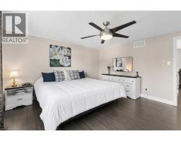 37 APPLEWOOD Street - 17