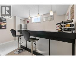 37 APPLEWOOD Street - 24