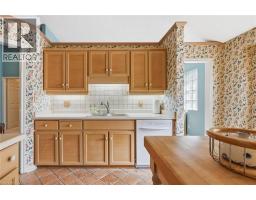 1095 SKYVIEW Drive UnitNo. 4 - 13