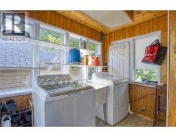 99 MOHAWK Road W - 8