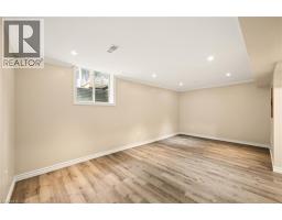 21 PORCHLIGHT Drive - 32