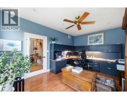 653 GLEN MORRIS Road W - 8