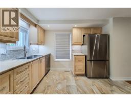 319 KING Street W - 23