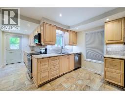 319 KING Street W - 24