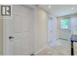 319 KING Street W - 28