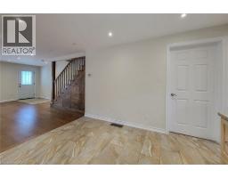 319 KING Street W - 43