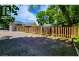 319 KING Street W - 6