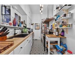 148 MARKLAND Street - 11