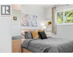 596 LOUISE Drive - 21