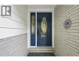 596 LOUISE Drive - 3