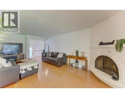 106 AUTUMN HILL Crescent - 10