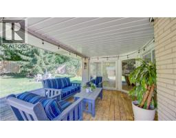 106 AUTUMN HILL Crescent - 32