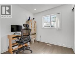 100 ANGLEROCK Drive - 19