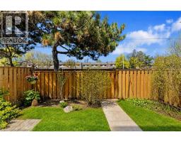 2825 GANANOQUE Drive UnitNo. 11 - 30