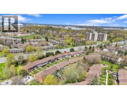 2825 GANANOQUE Drive UnitNo. 11 - 32