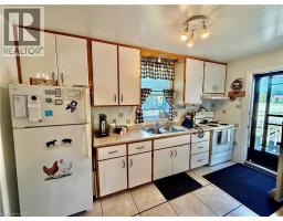 135 SHERWOOD Drive - 16